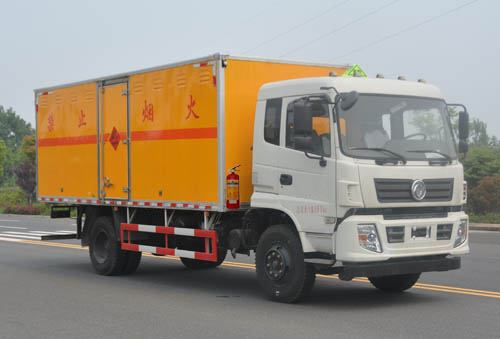 東風(fēng)10噸爆破器材運(yùn)輸車
