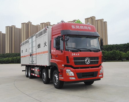 東風(fēng)天龍前四后八腐蝕性物品廂式運(yùn)輸車